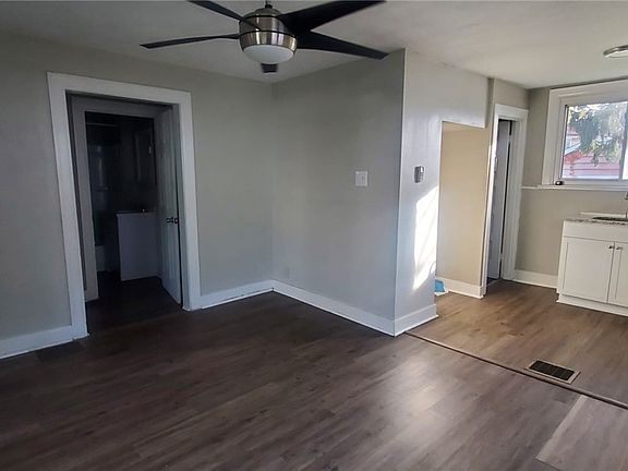 3rd image of 2448 Nill Ave