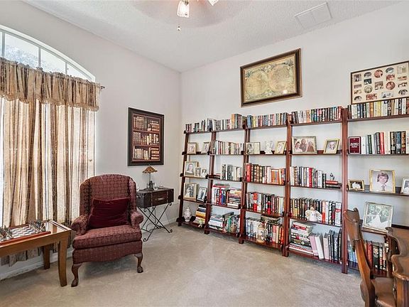 4th image of 529 Johns Landing Way
