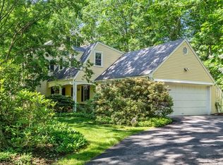 220 Stoney Lea Rd, Dedham, MA 02026