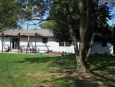 2nd image of 944 Concord Dr