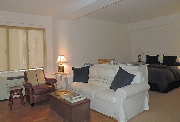 Rented by essential NEW YORK Real Estate | media 18