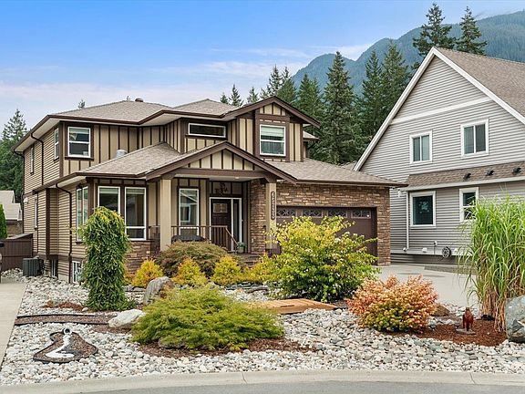 2nd image of 65733 Valley View Pl