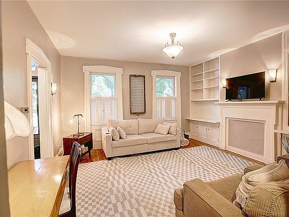 3rd image of 101 Washington St