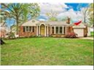 332 Larkhill Ct, Saint Louis, MO