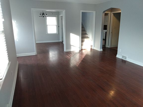 3rd image of 2036 22nd St