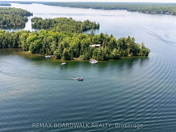3rd image of 6603 Big Rideau Lck