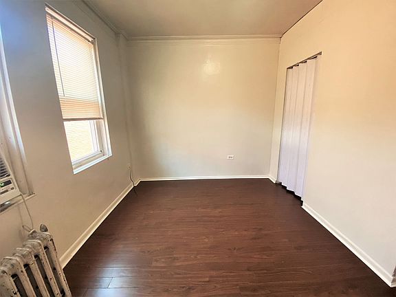 3rd image of 1914 Murray Ave #37