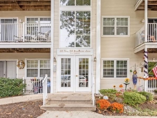 52 Brookside Ln #1