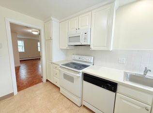 42 Worthen Rd #B1, Lexington, MA 02421