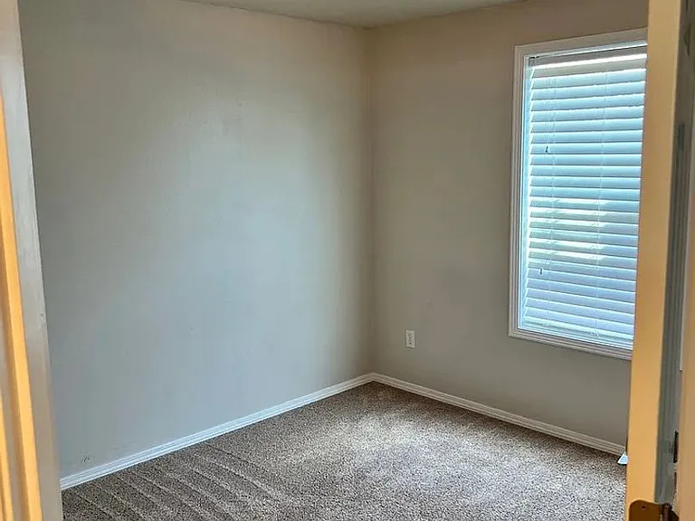 8225 Sweetbrier Loop SE — Photo 21