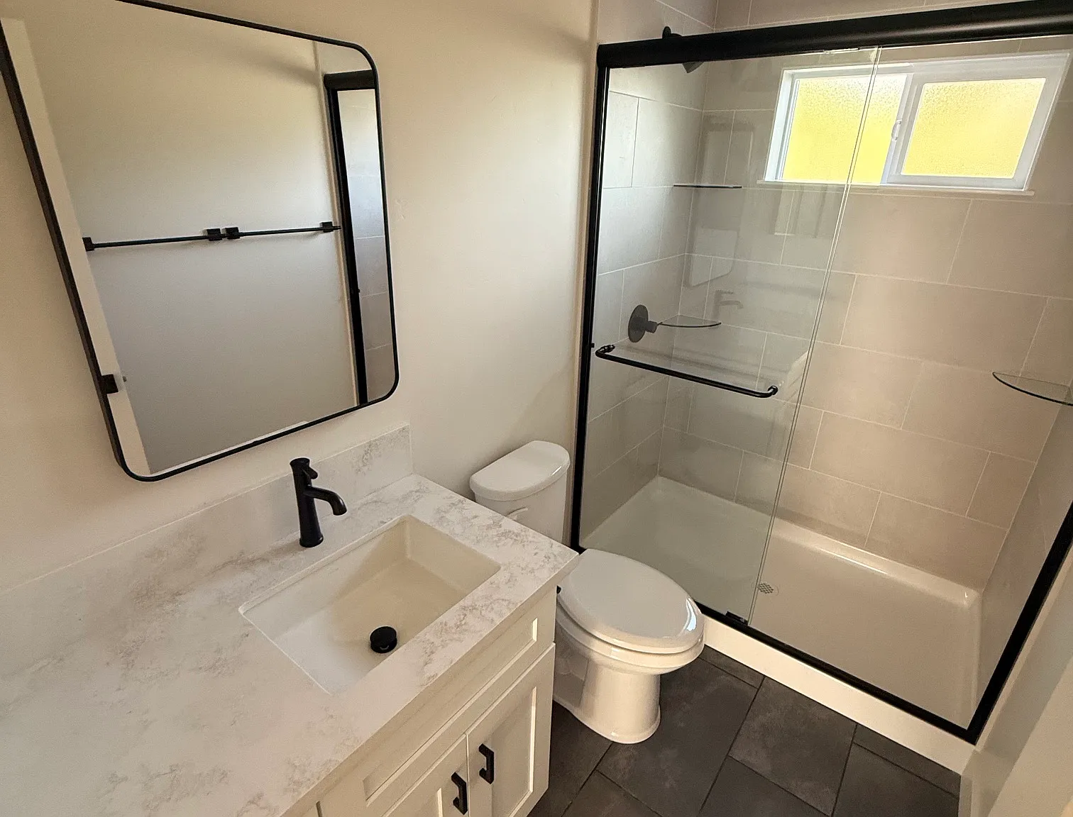 4 bed, 1200 sqft, $8,000 — Photo 4