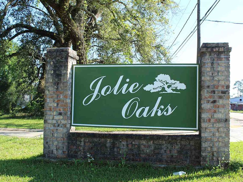 2nd image of 290 Jolie Oaks Blvd