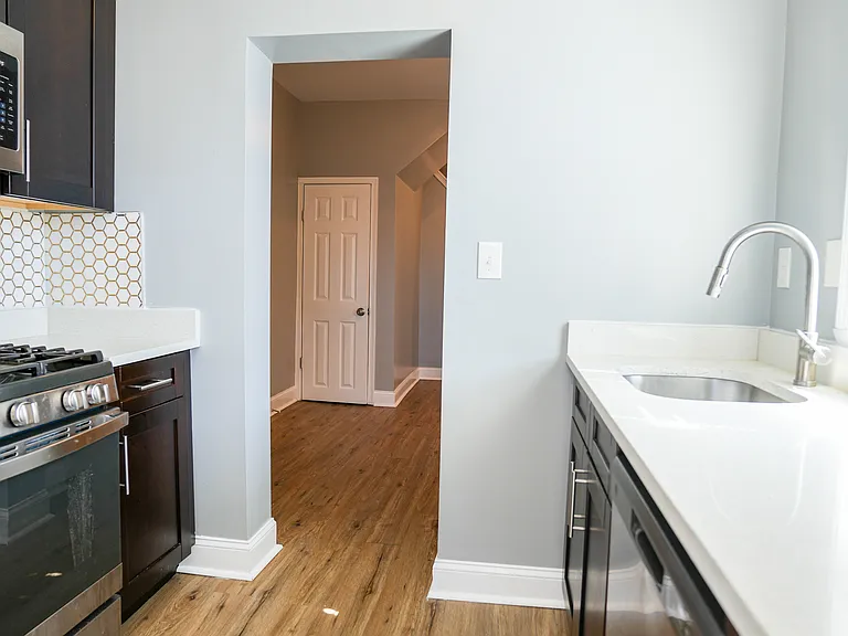 2213 Riggs Ave — Photo 6