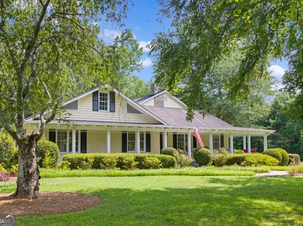 2324 E Cherokee Dr, Woodstock, GA 30188