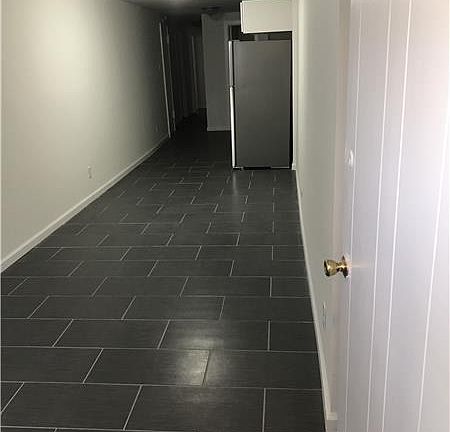 4th image of 15 Bay 41 St