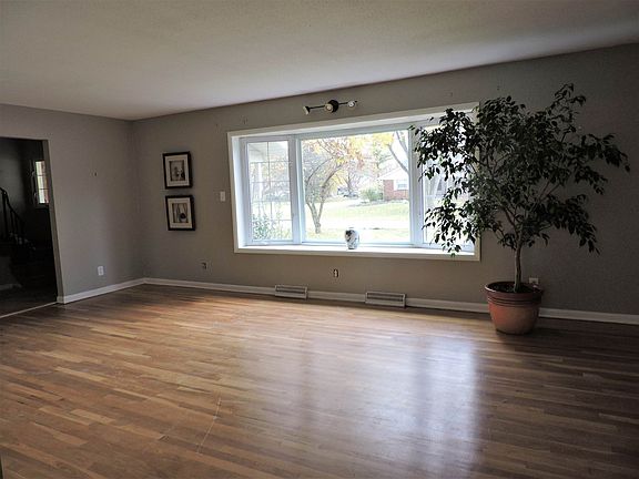 4th image of 3754 Wenwood Dr