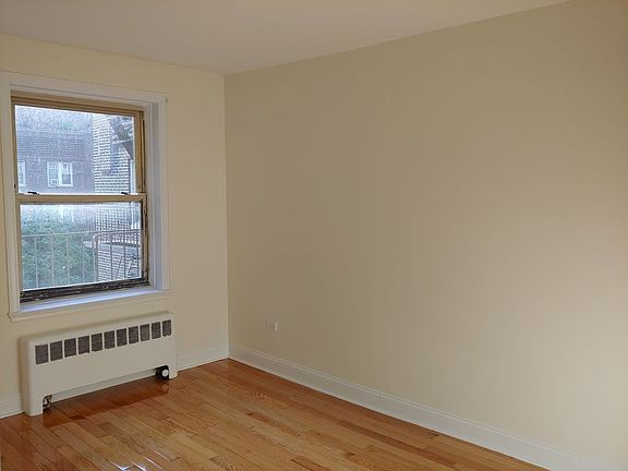 4th image of 4825 43rd St APT 6J