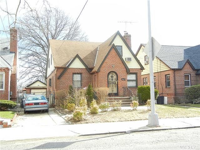 1st image of 20410 115th Ave
