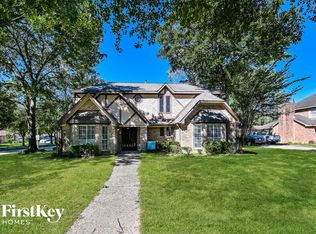 3334 Woodbriar Dr, Houston, TX 77068