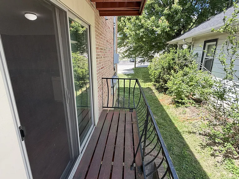 2302 Salvador St #4 — Photo 12