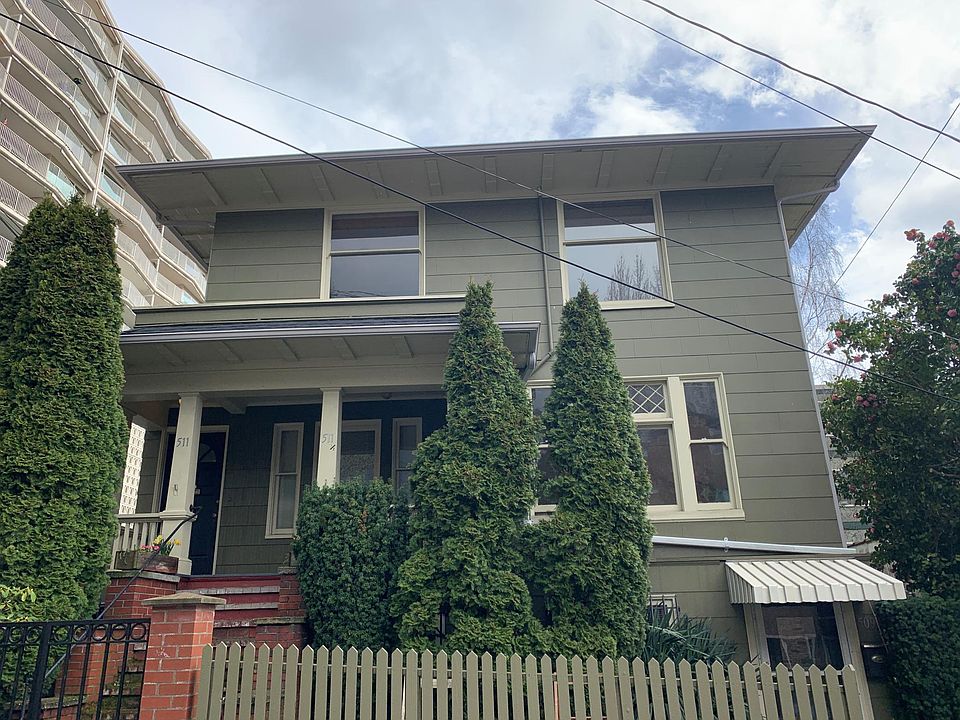 Gated triplex in a quiet Capitol Hill neighborhood.
