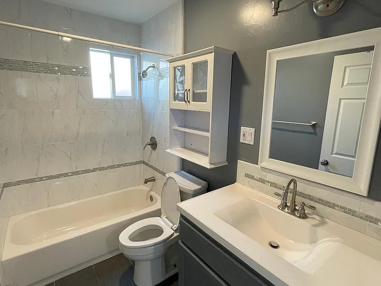 14174 Osborne St — Photo 9