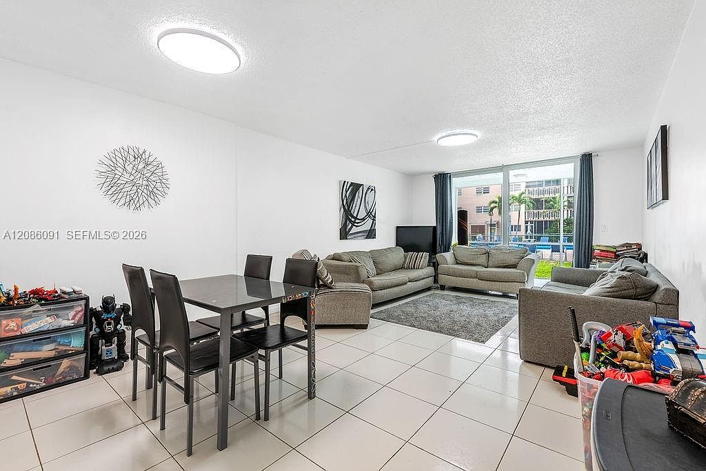 Sunny Appleton South Florida Properties & Interactive Map — Condos & Homes | Elena ...