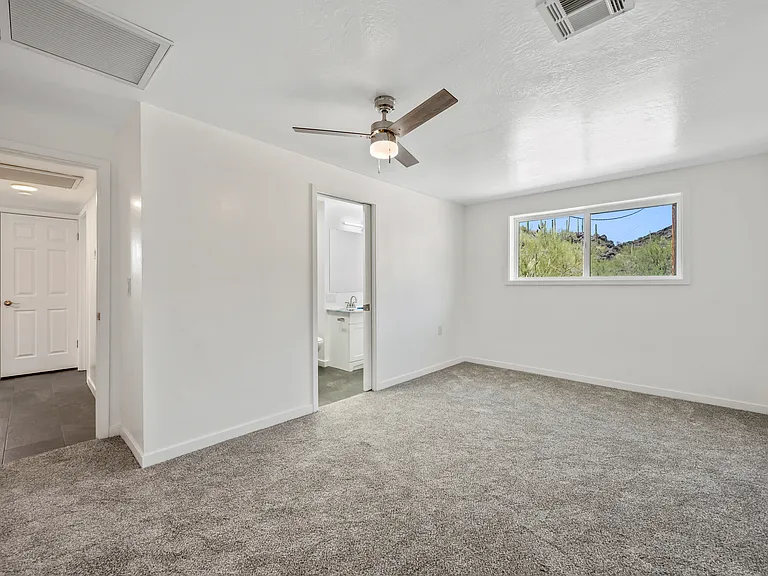36975 N Sunset Trl — Photo 8