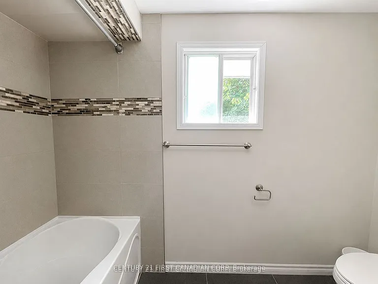 1341 Aldersbrook Rd — Photo 14