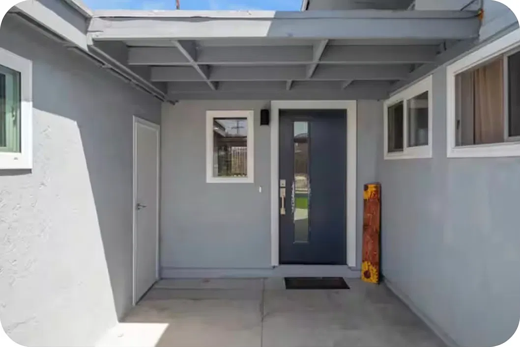 4 bed, 1402 sqft, $4,700 — Photo 2