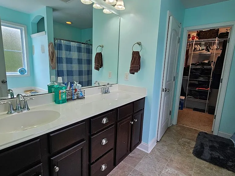 125 Navy Blue Dr — Photo 13