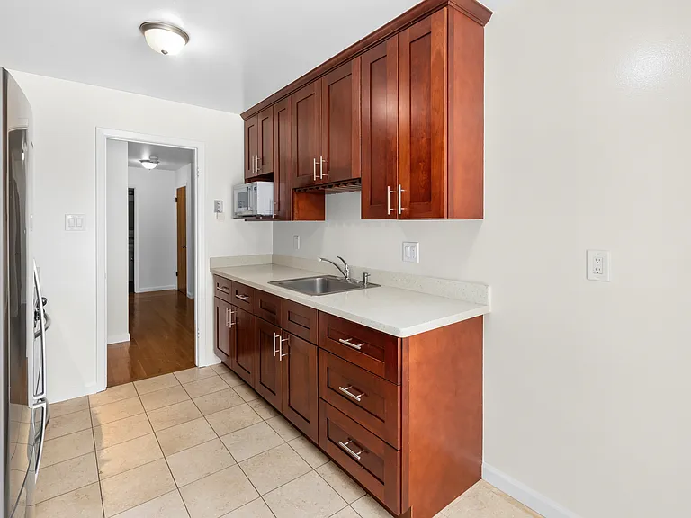 4444 Balboa St #105 — Photo 10