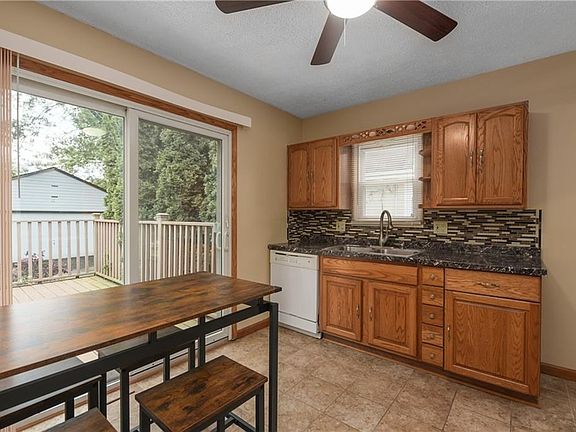 3rd image of 4285 W 223rd St