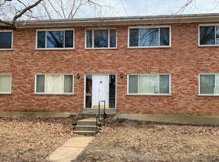 10 Bruce Dr #4, Florissant, MO 63031