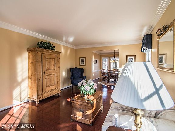 5th image of 3252 Grady Ln