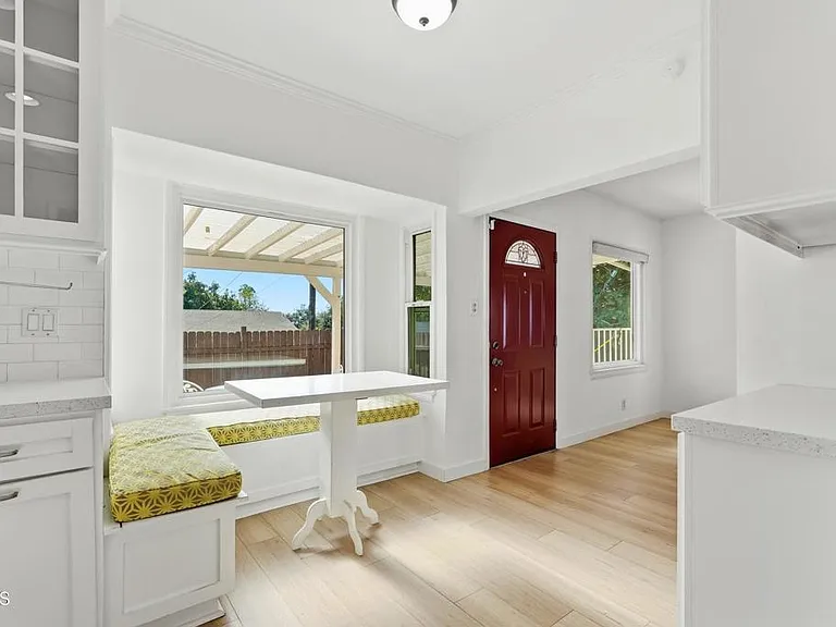 10734 Oro Vista Ave — Photo 6