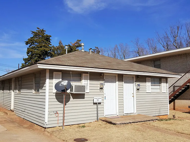 305 E Oklahoma Ave — Photo 1