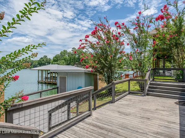 290 Holley Cir, Eclectic, AL 36024