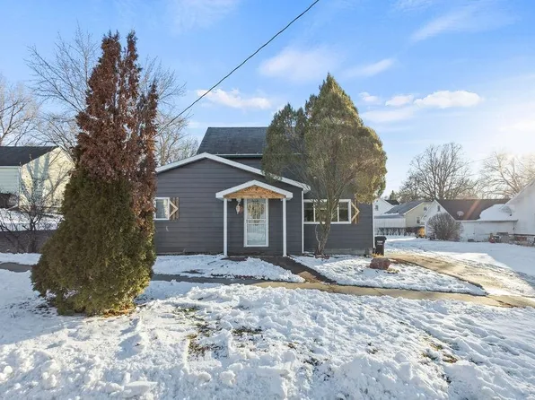 304 E 8th St, Madison, NE 68748
