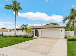 924 SE 16th St, Cape Coral, FL 33990