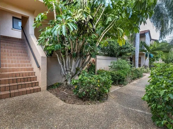 5565 Ashton Lake Dr, Sarasota, FL