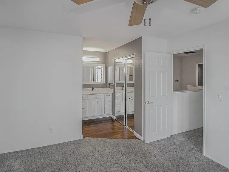 49 N Parkwood Ave #1 — Photo 14