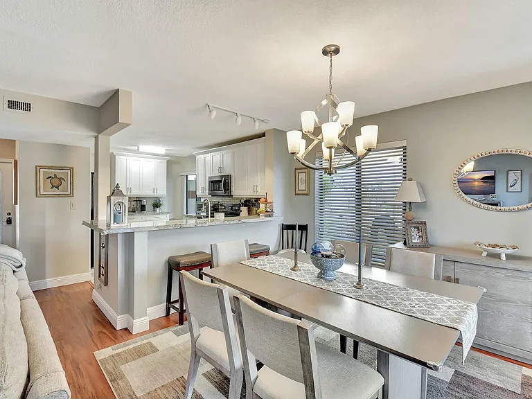 10663 Ocean Palm Way #101 — Photo 11