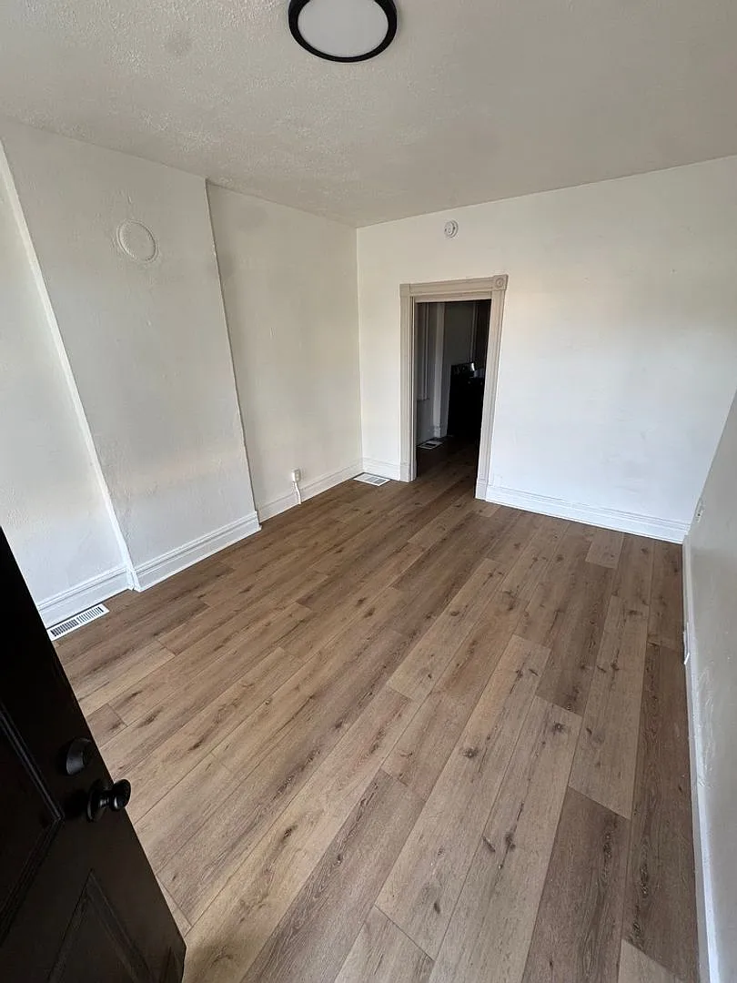 2909 Gravois — Photo 1