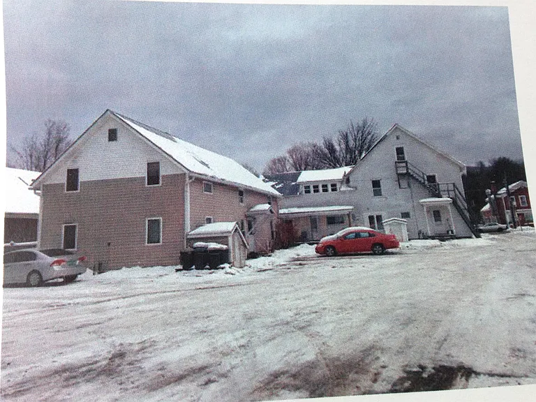 197 N Main St #8 — Photo 1