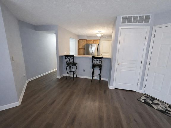 5th image of 1612 Ashley Ct APT 102