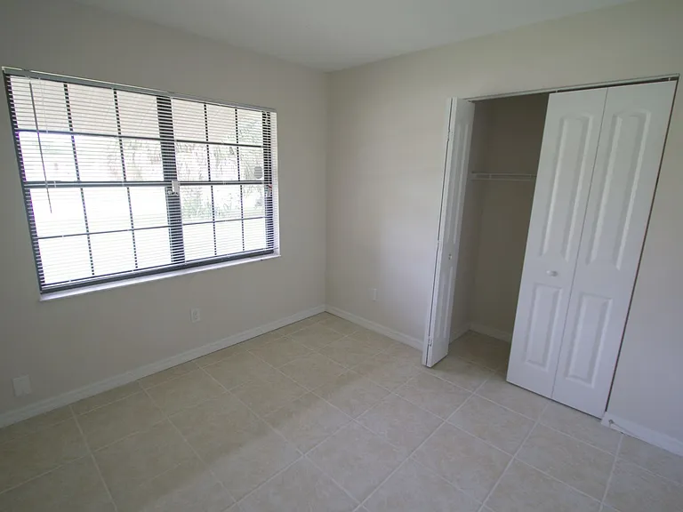 2256 SE East Dunbrooke Cir — Photo 10