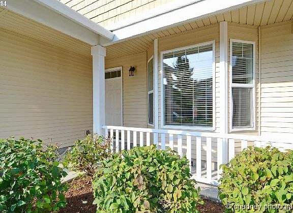 2nd image of 800 NW 22nd Ave