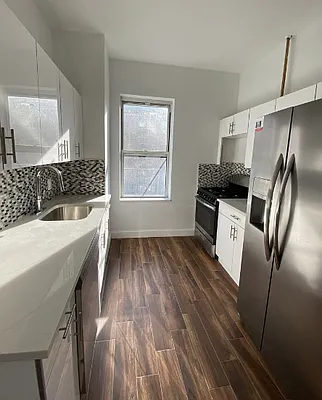 Rented by Marquis Real Estate Services | media 8