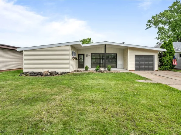 6482 Sherborn Rd, Parma Heights, OH 44130
